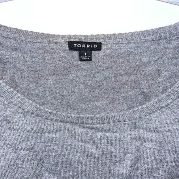 Torrid Womens‎ Plus Size Gray Sweater With Pink Stars - Picture 2 of 8